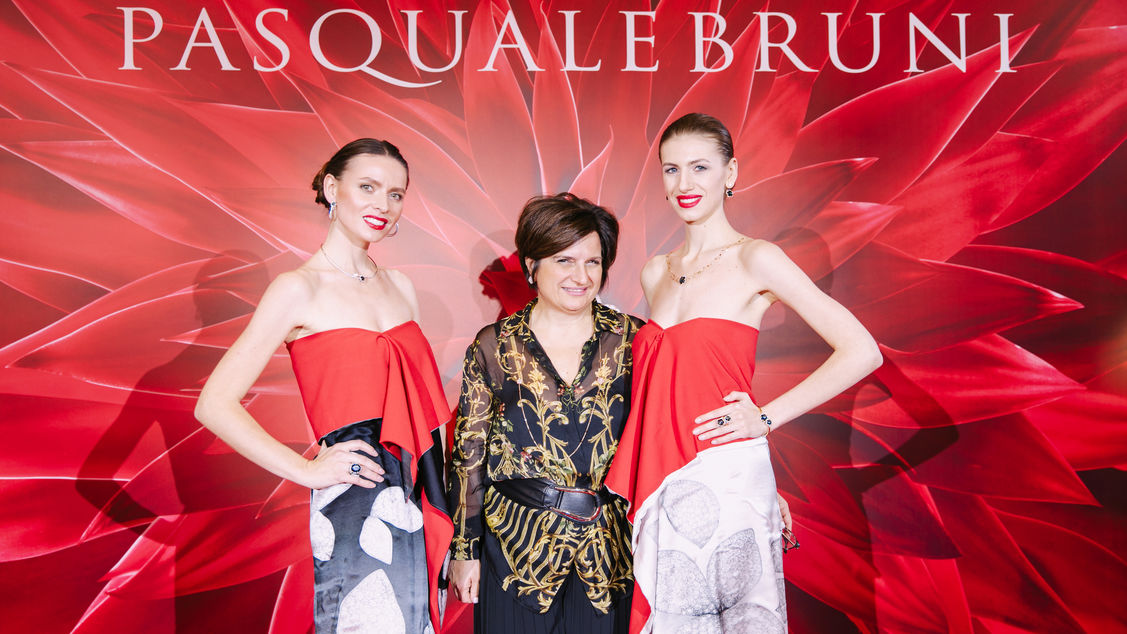 Открытие корнера Pasquale Bruni