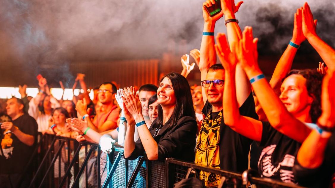 Группа "Чайф" на крыше Галереи "АСТОР"