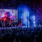 Линда на крыше Галереи "АСТОР"